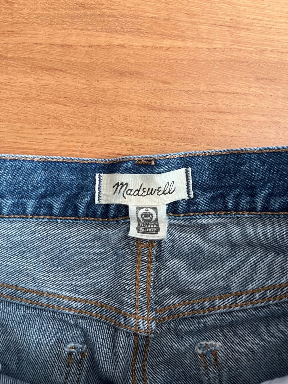 Madewell Mid-Rise Rolled Hem Blue Denim Shorts- The Brynn Long short (size 25)